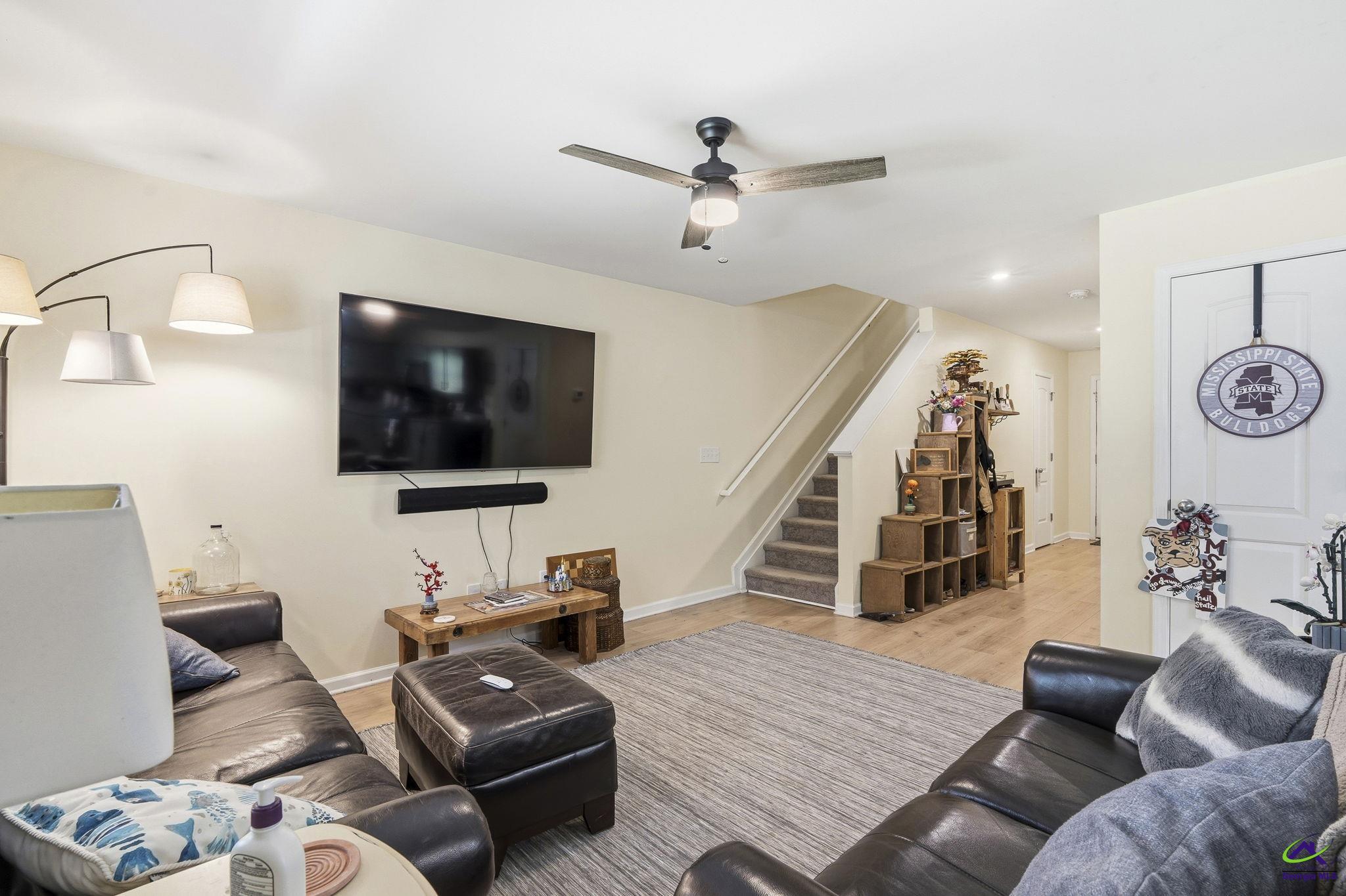 1553 Austin Drive