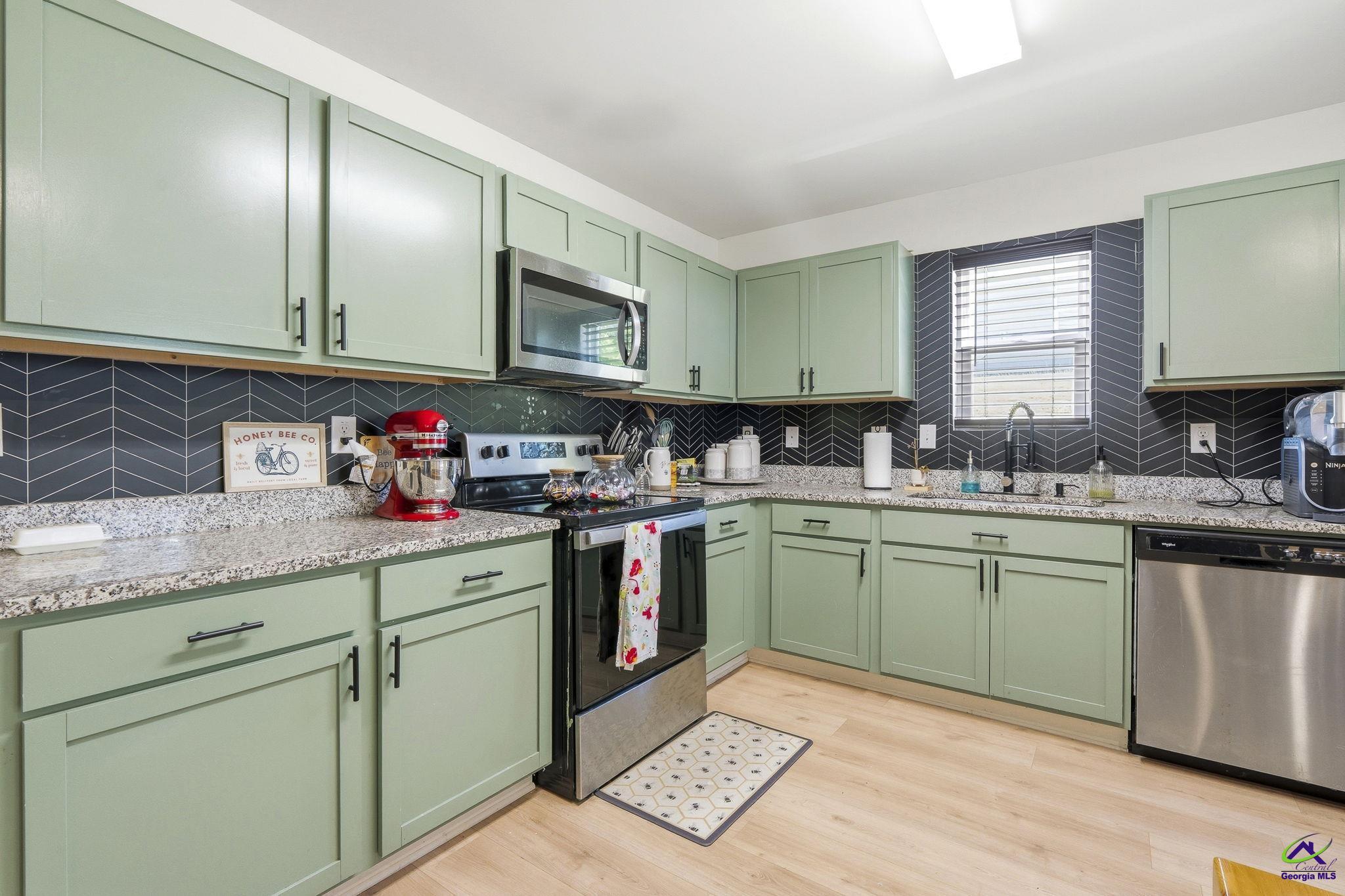 1553 Austin Drive