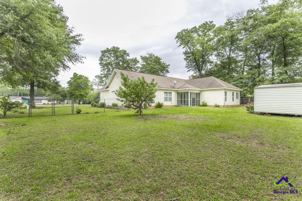 390 Eastman Highway Highway