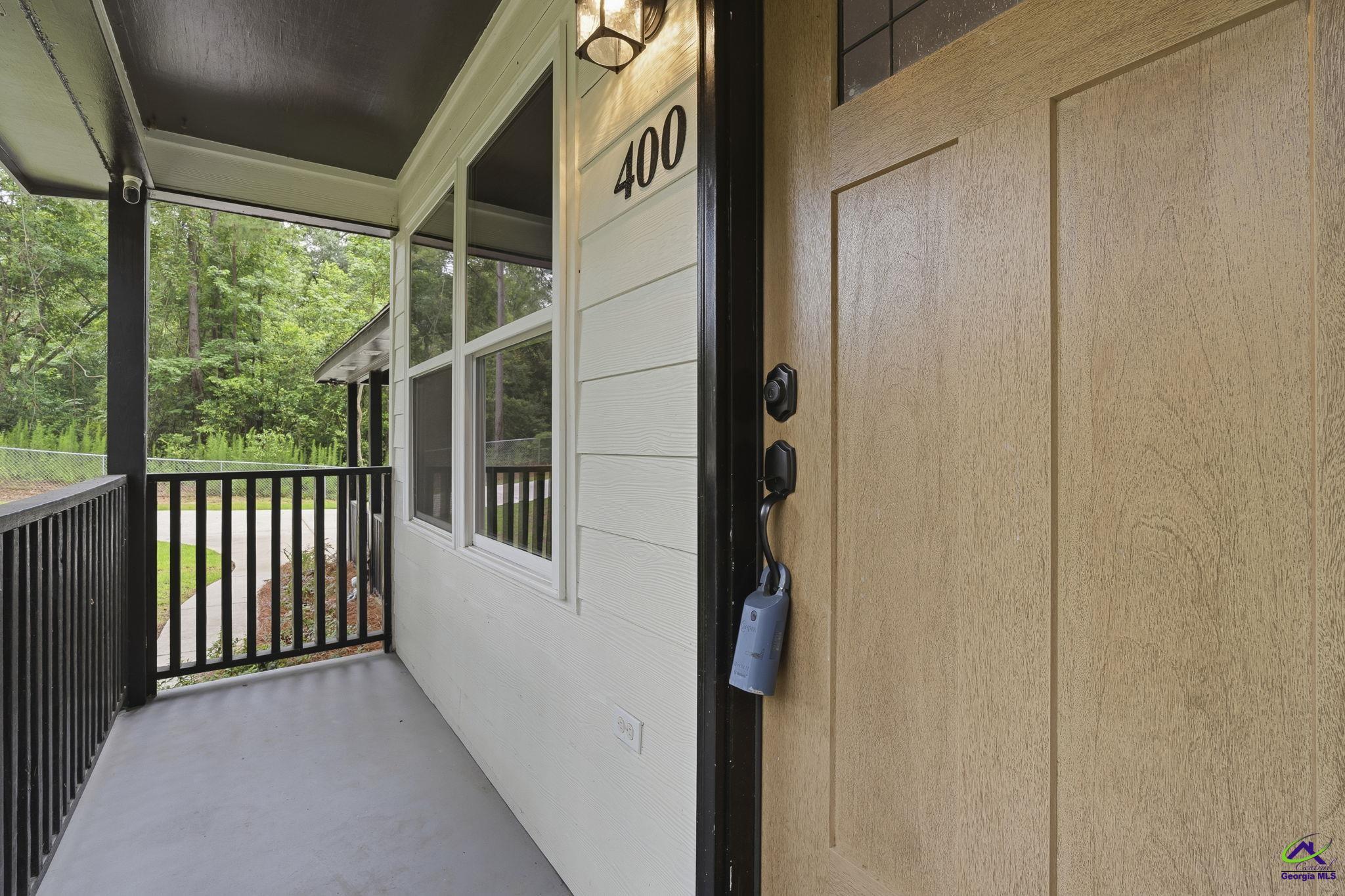 400 North Lake Drive