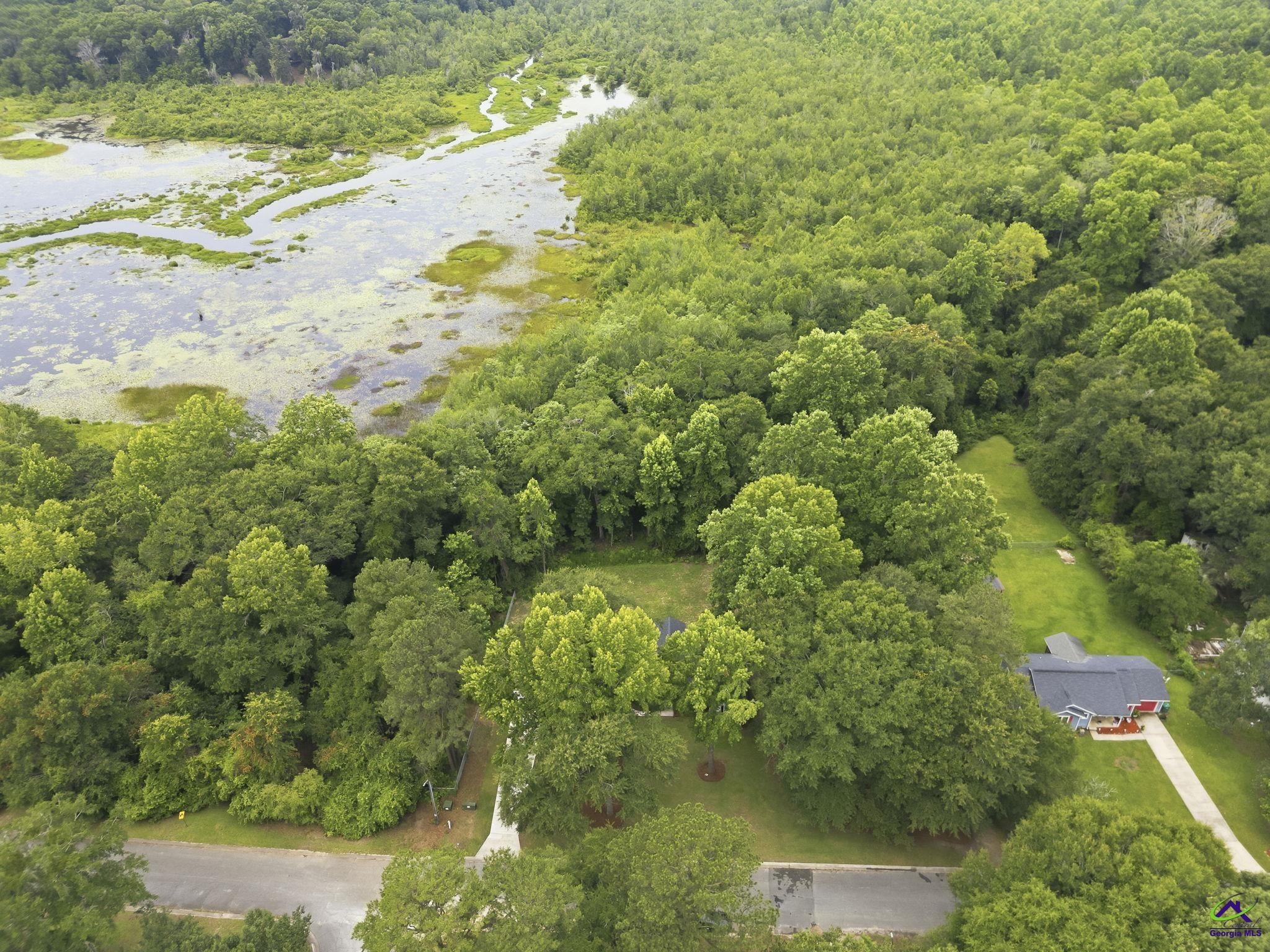 400 North Lake Drive