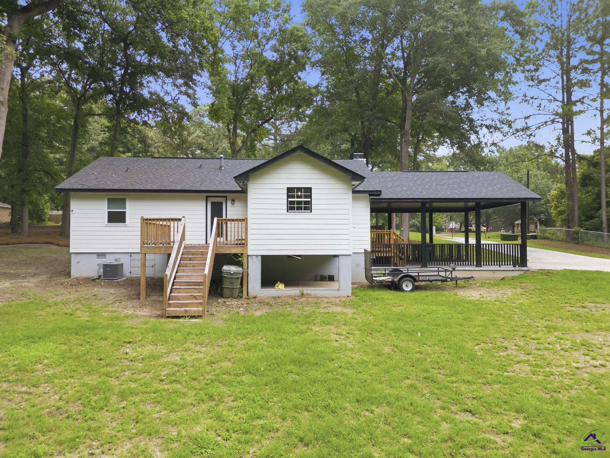 400 North Lake Drive