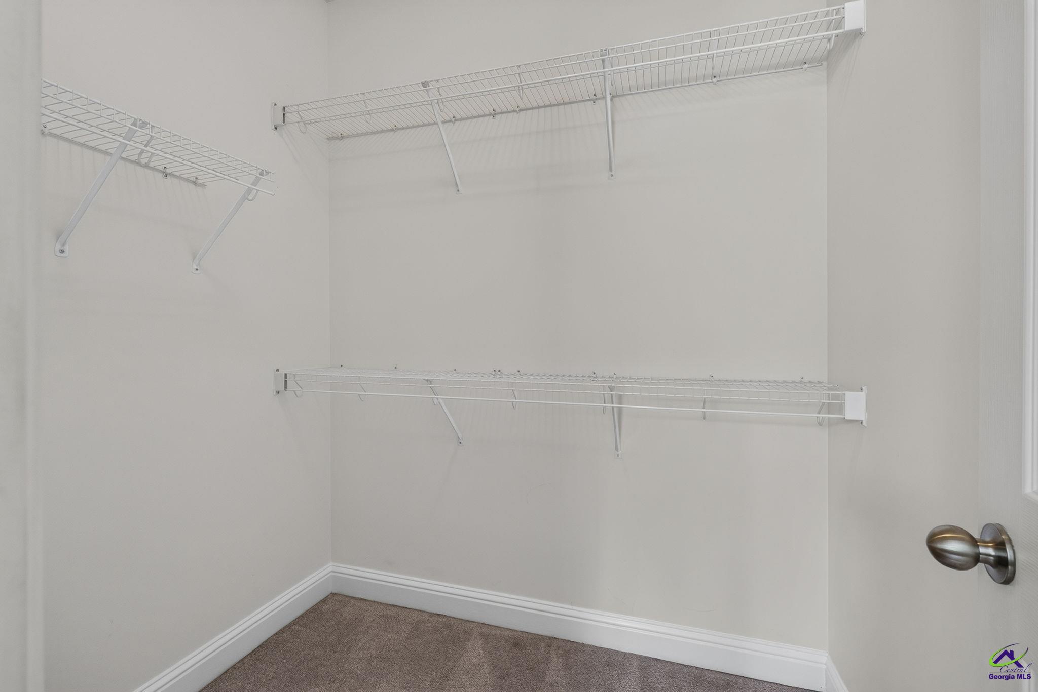 242 Carsons Walk
