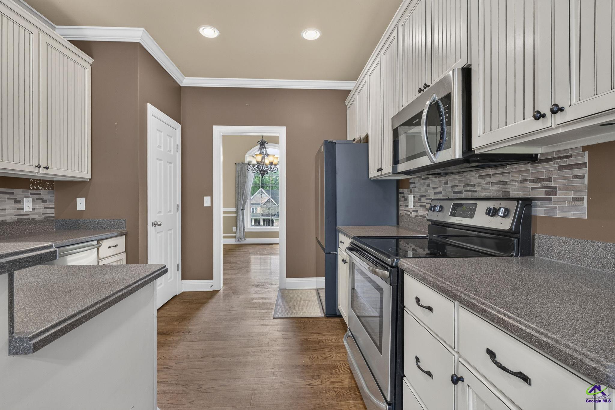 242 Carsons Walk