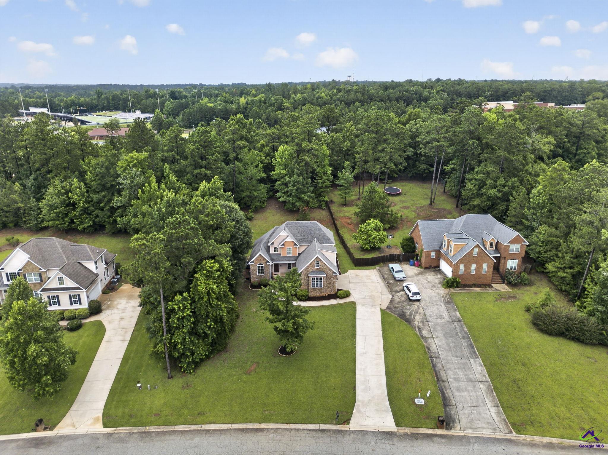 242 Carsons Walk