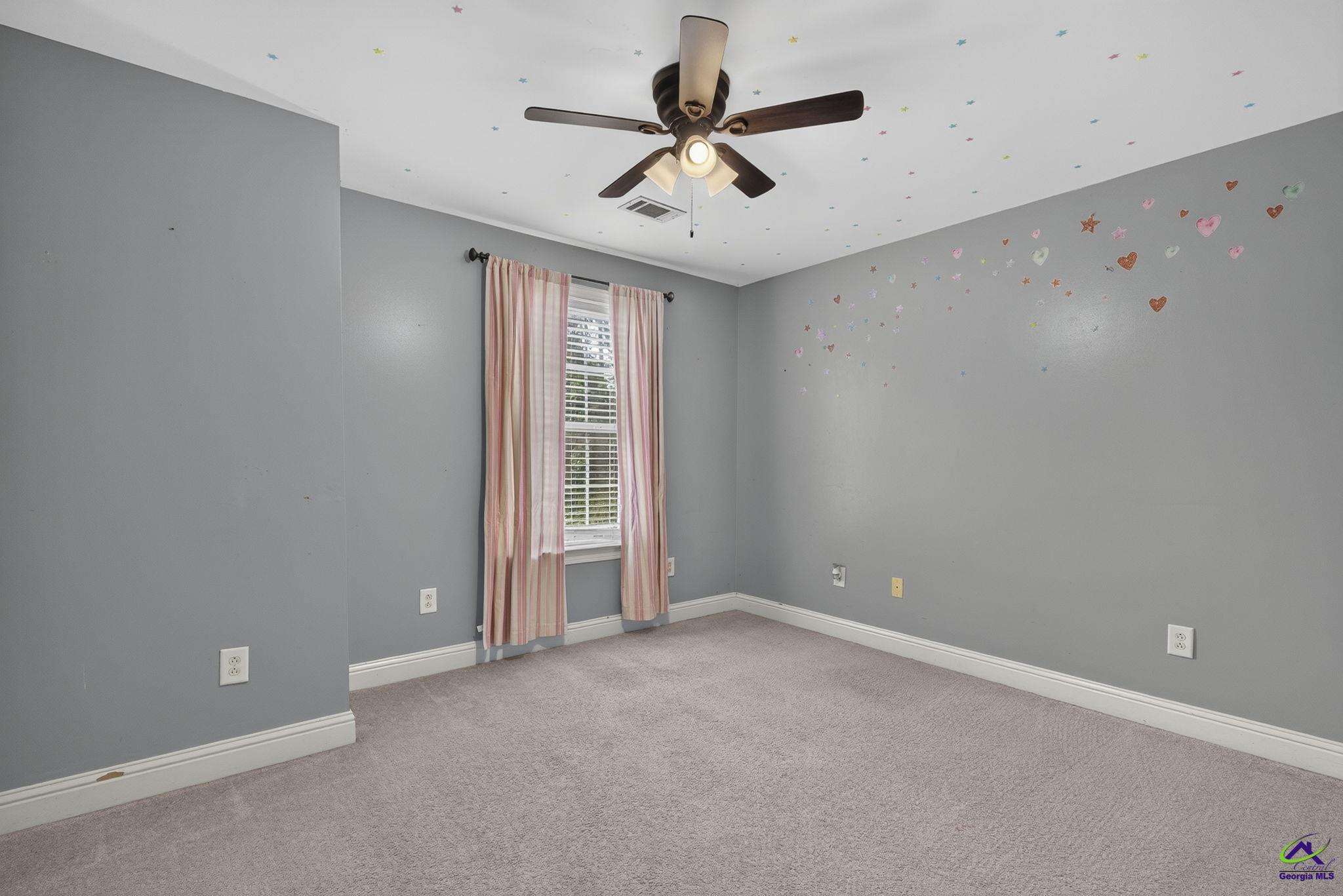 242 Carsons Walk
