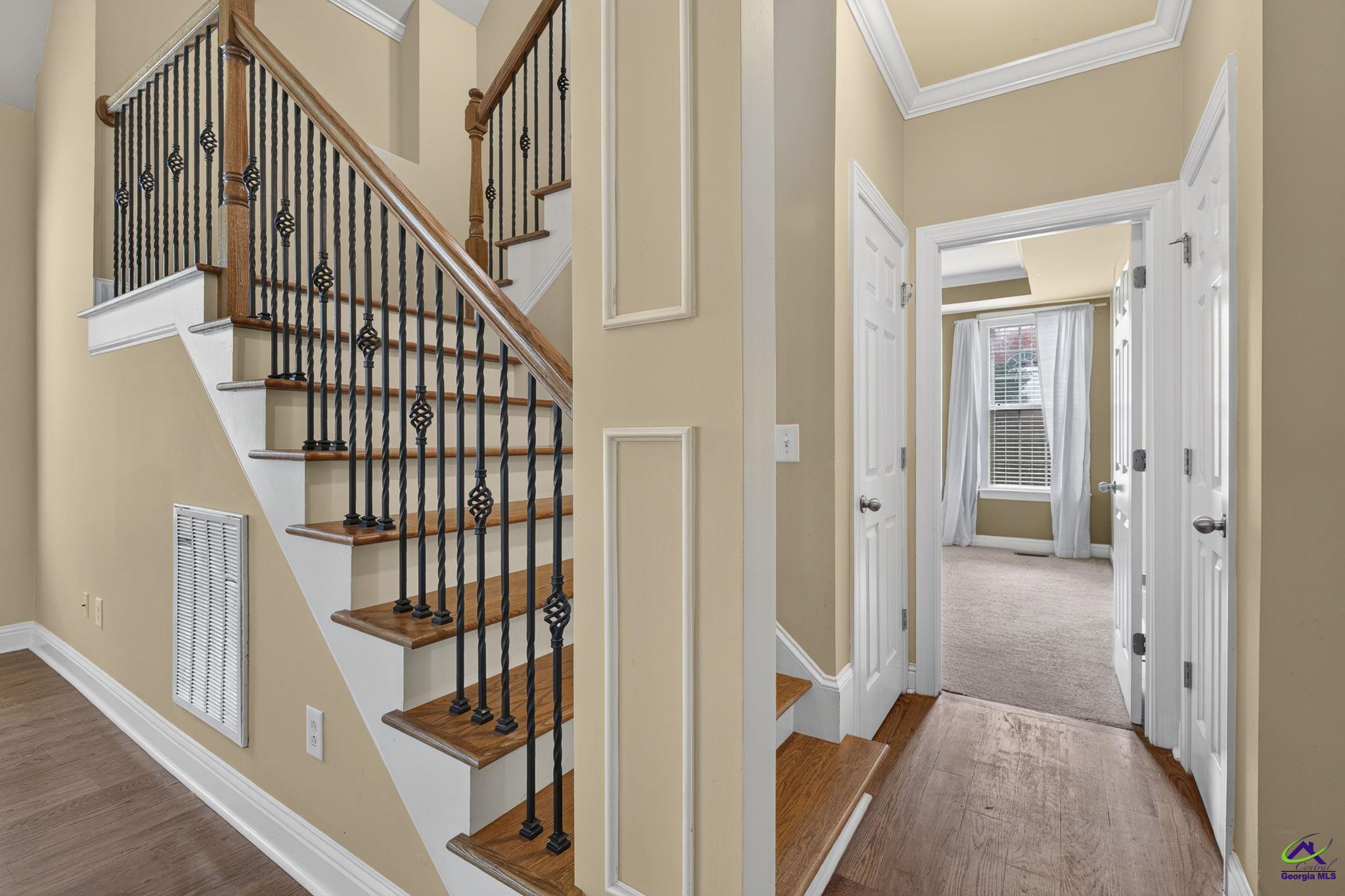 242 Carsons Walk