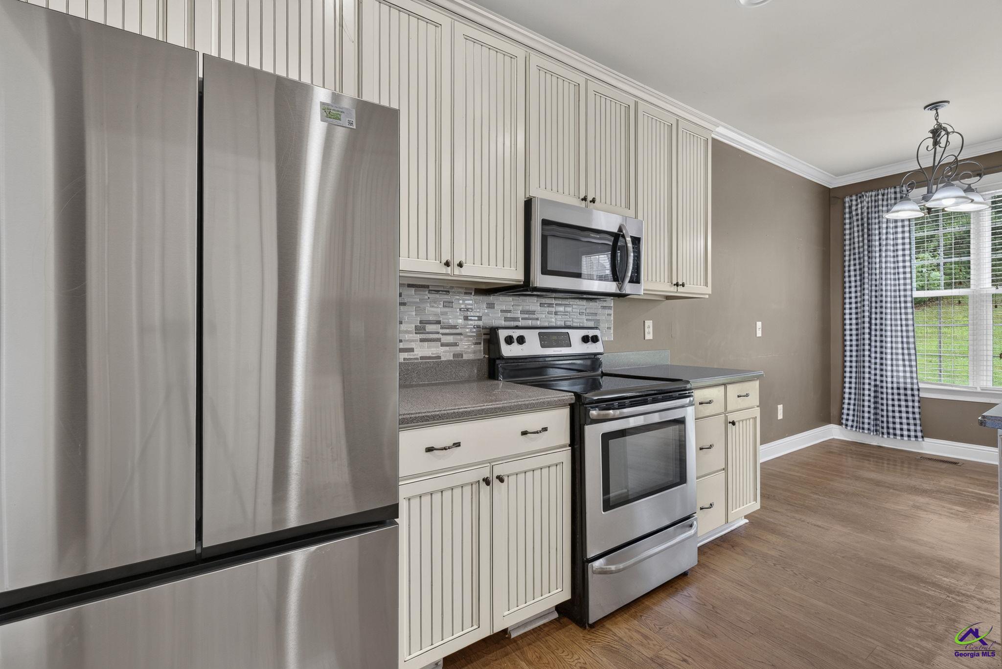 242 Carsons Walk