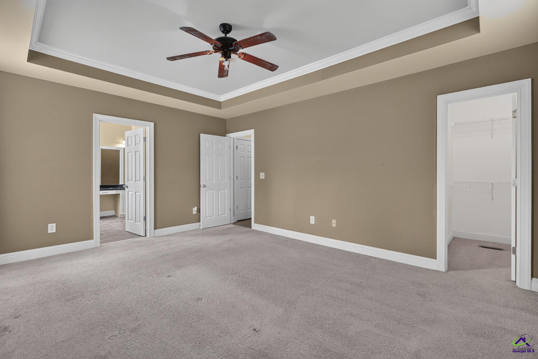 242 Carsons Walk