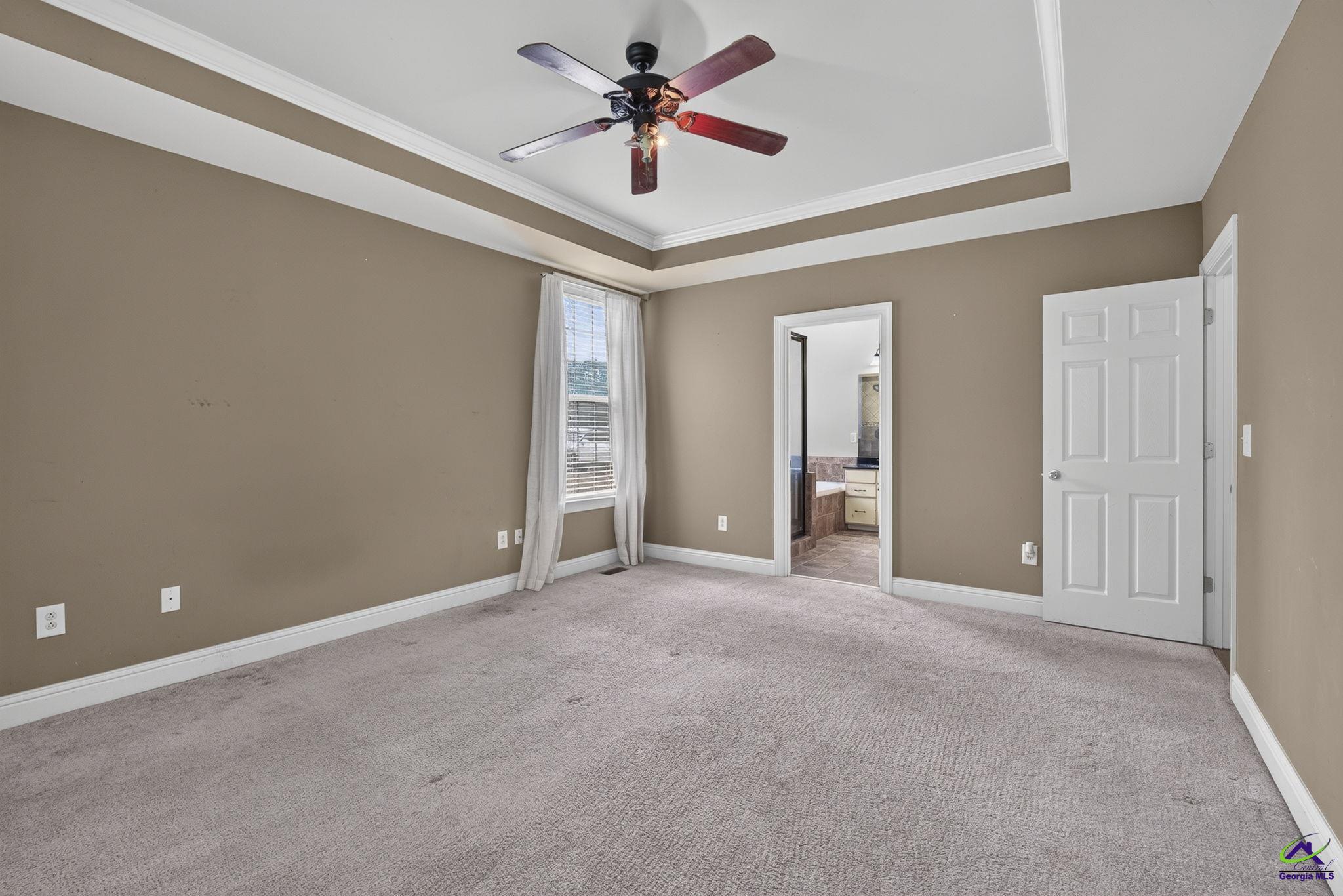 242 Carsons Walk