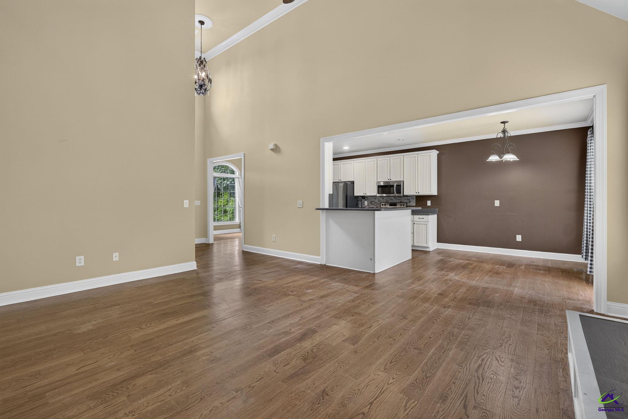 242 Carsons Walk