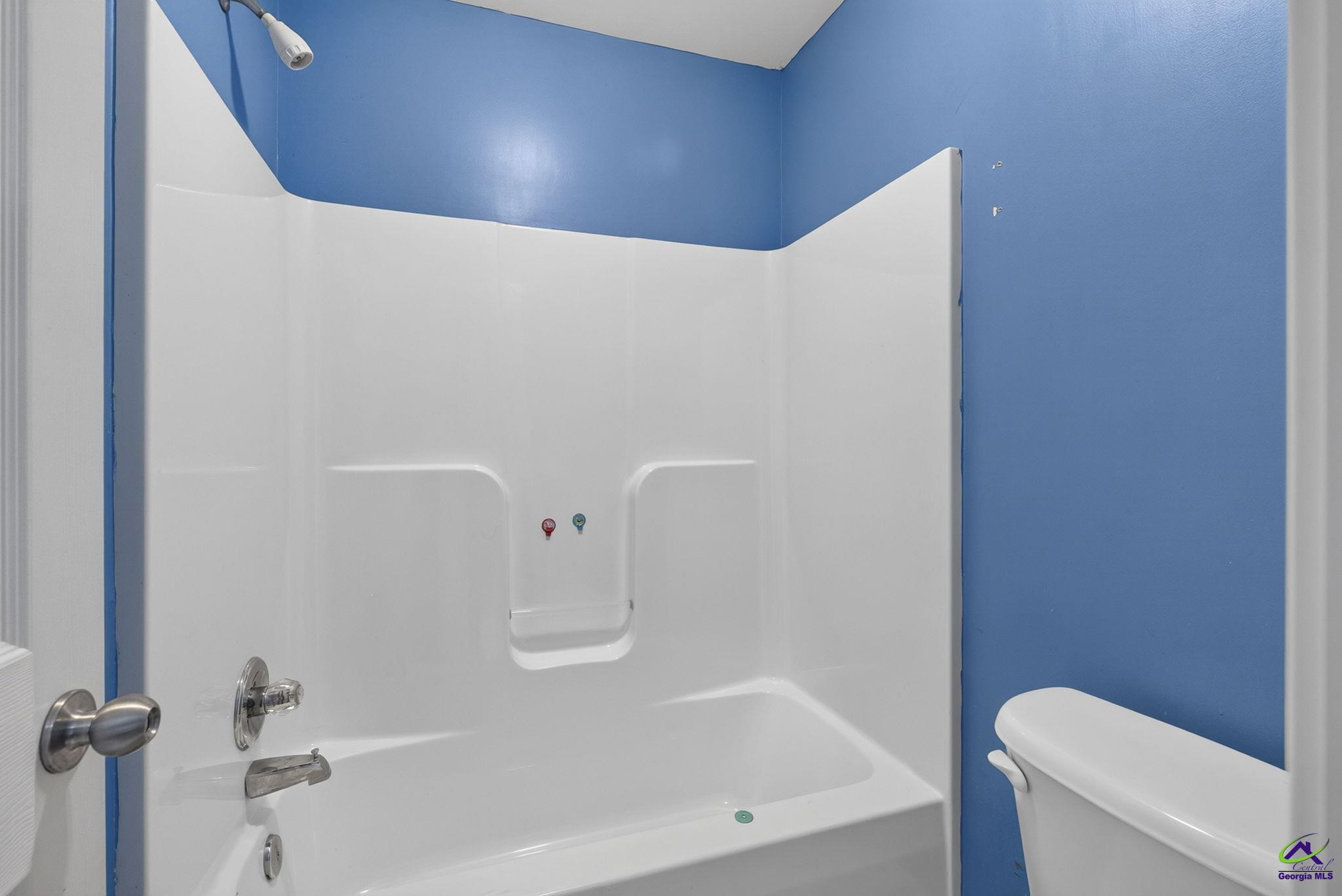 242 Carsons Walk
