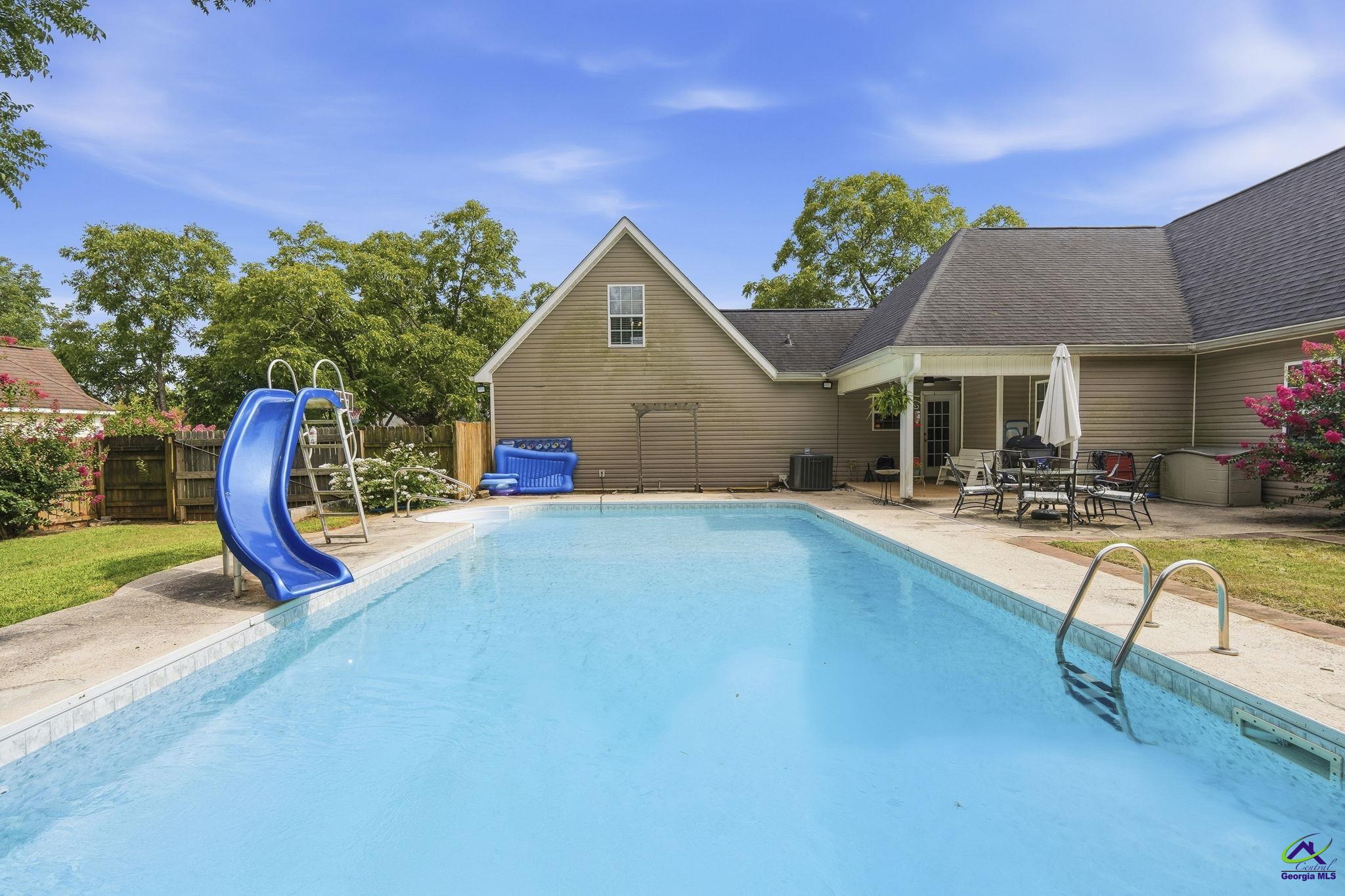 209 Duke Lane