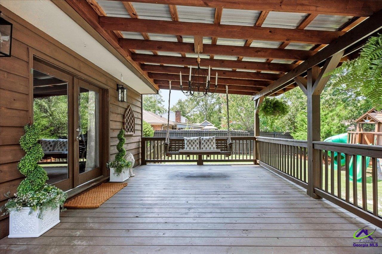 2021 Laurel Drive
