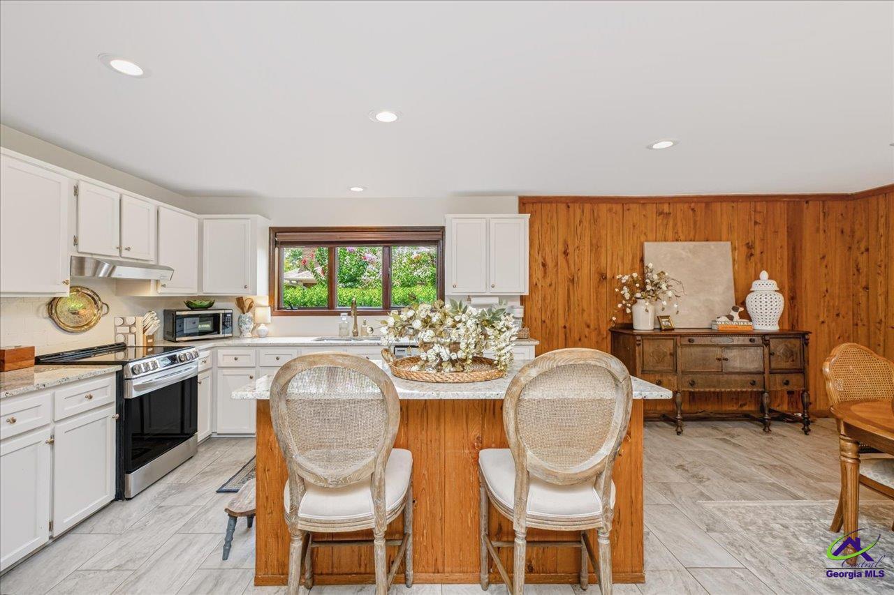2021 Laurel Drive