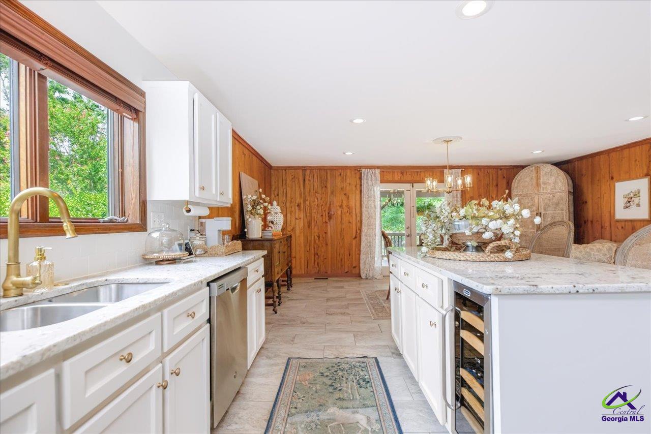 2021 Laurel Drive