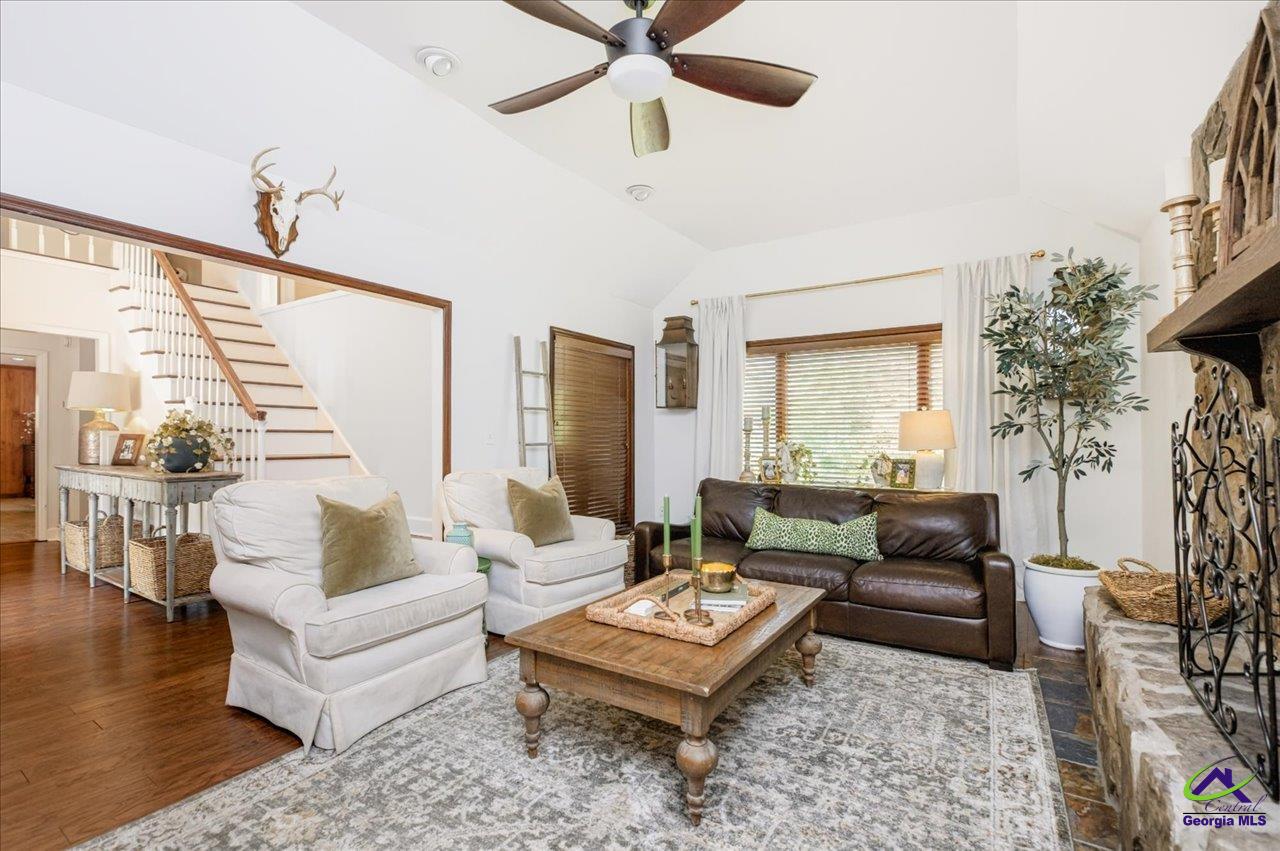 2021 Laurel Drive