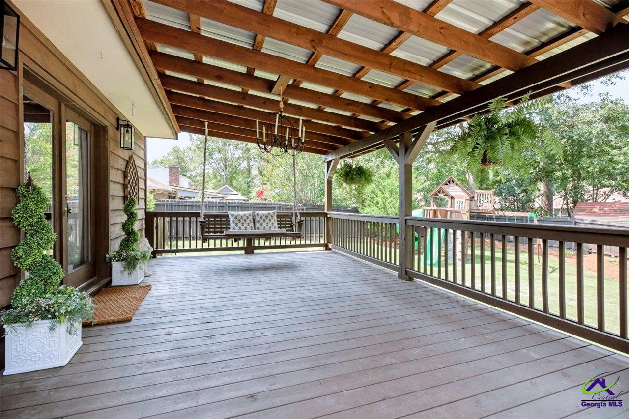 2021 Laurel Drive