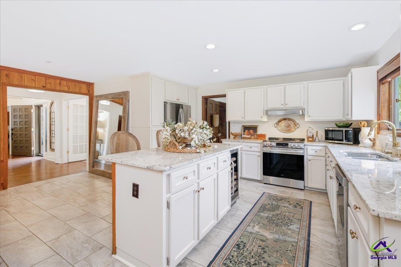 2021 Laurel Drive