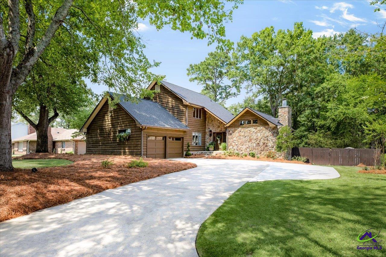 2021 Laurel Drive