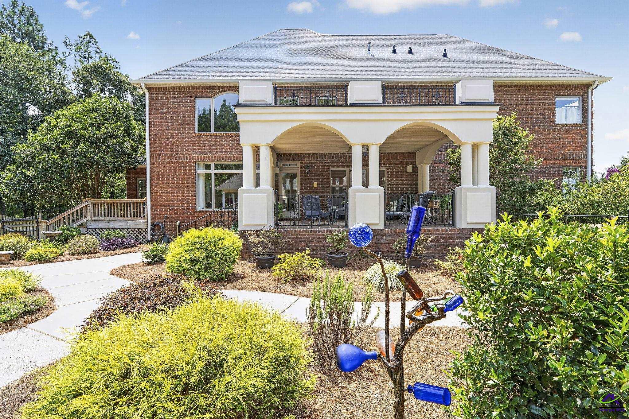206 Briarmoor Drive
