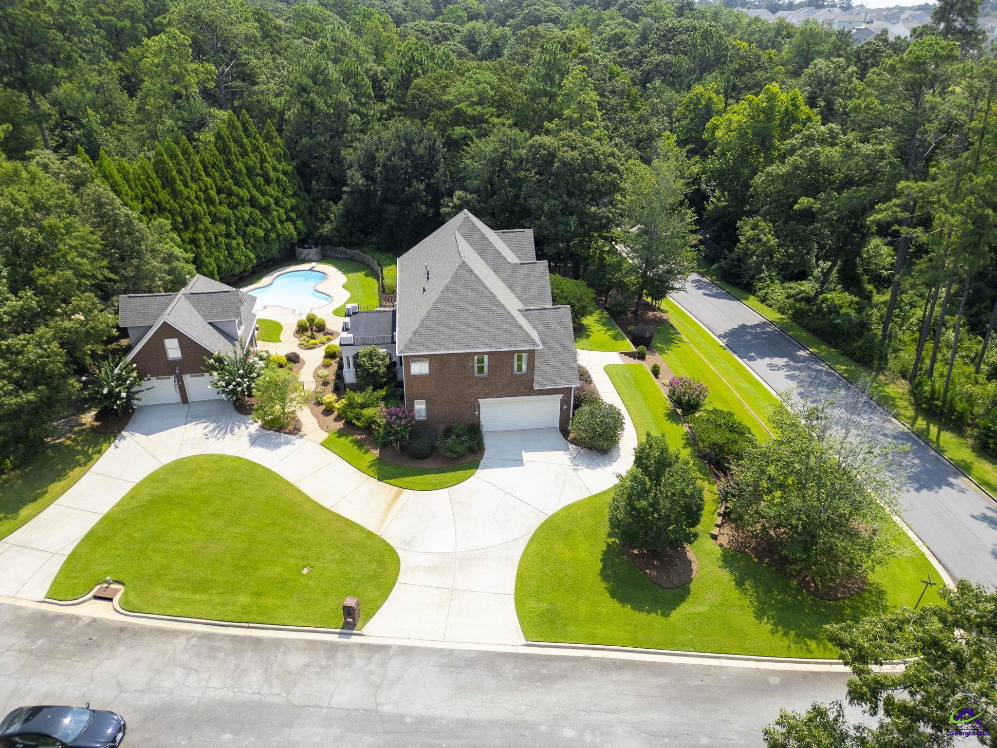 206 Briarmoor Drive
