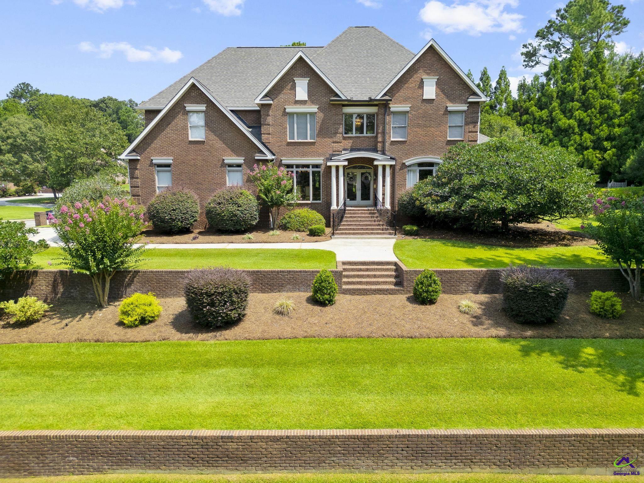 206 Briarmoor Drive