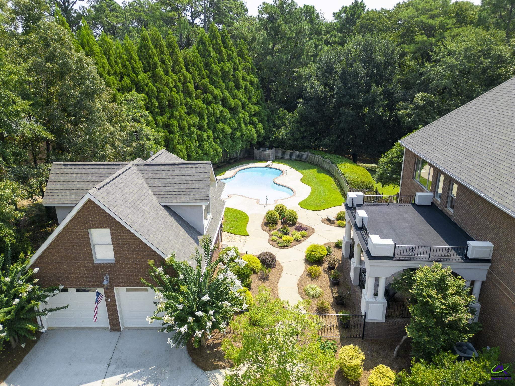 206 Briarmoor Drive