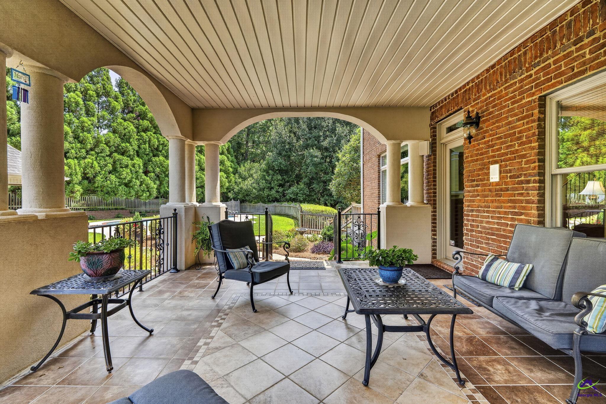 206 Briarmoor Drive