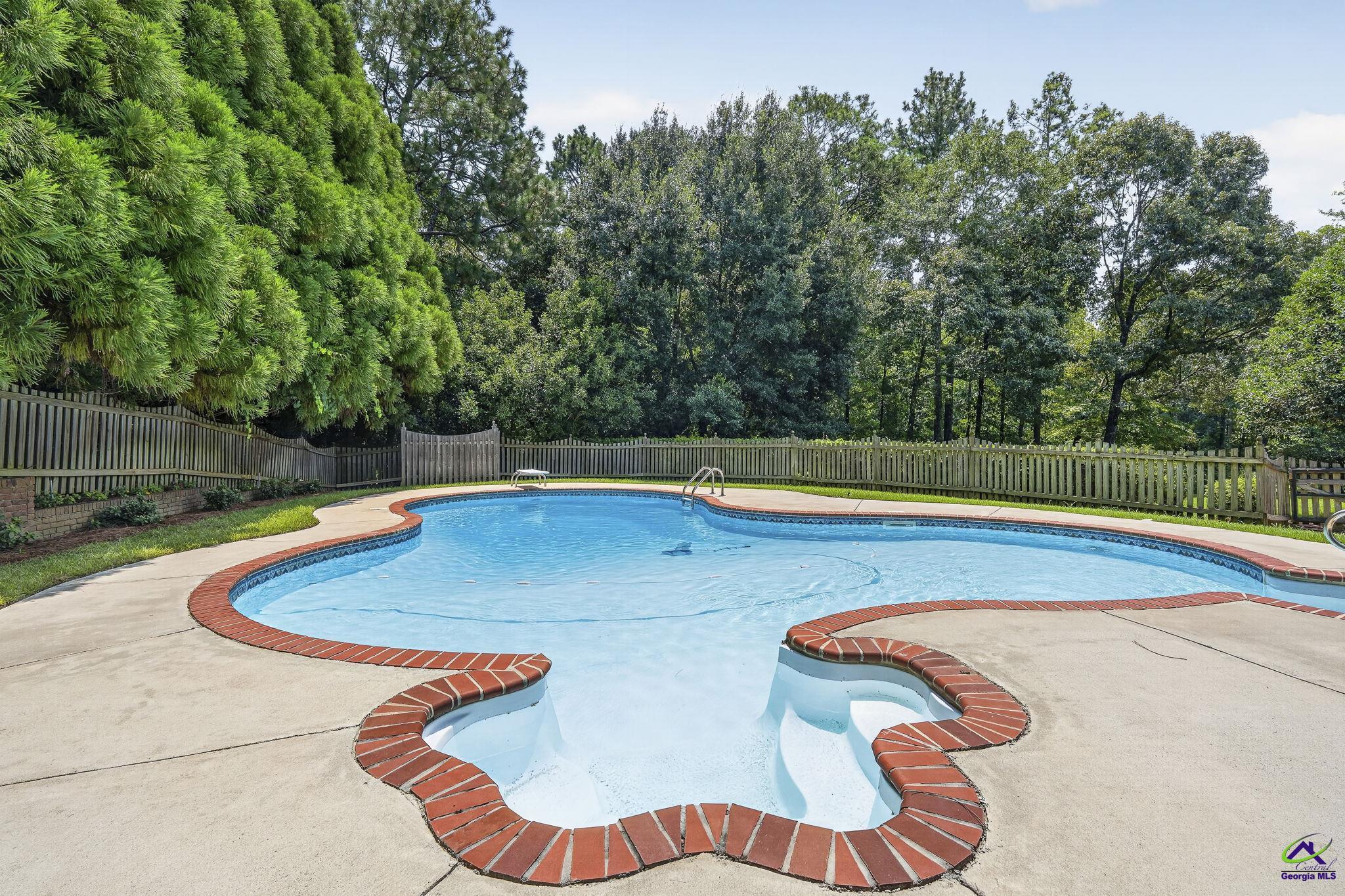 206 Briarmoor Drive