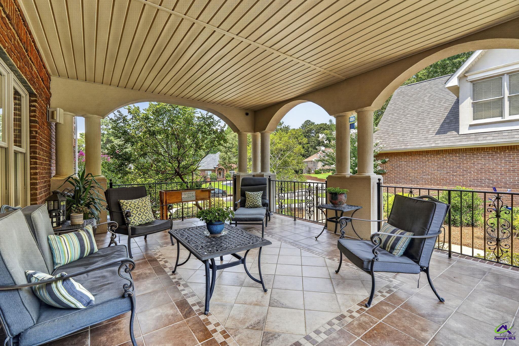 206 Briarmoor Drive