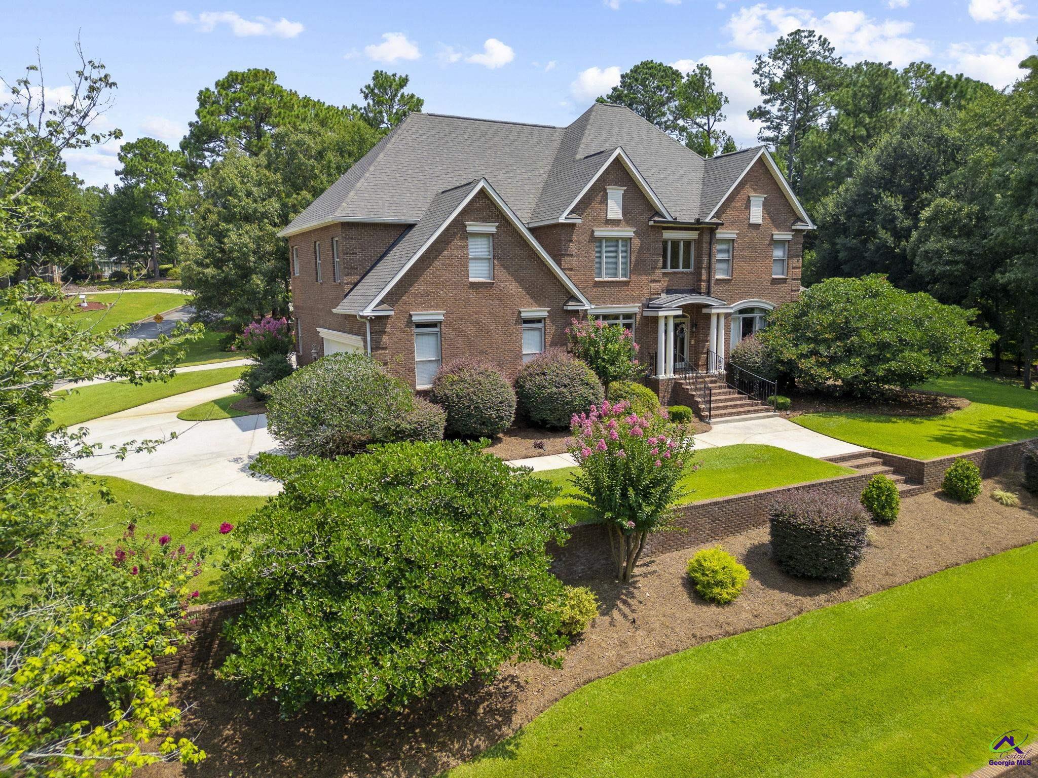 206 Briarmoor Drive