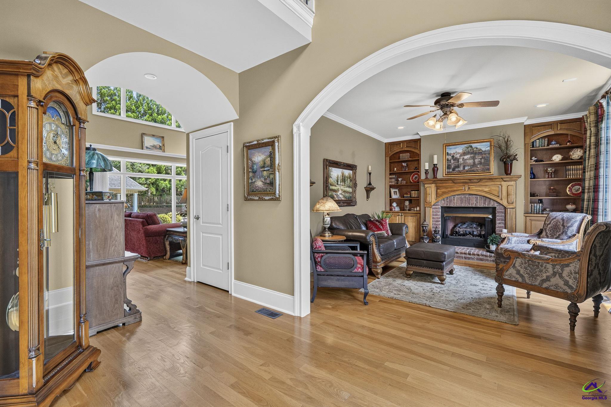 206 Briarmoor Drive