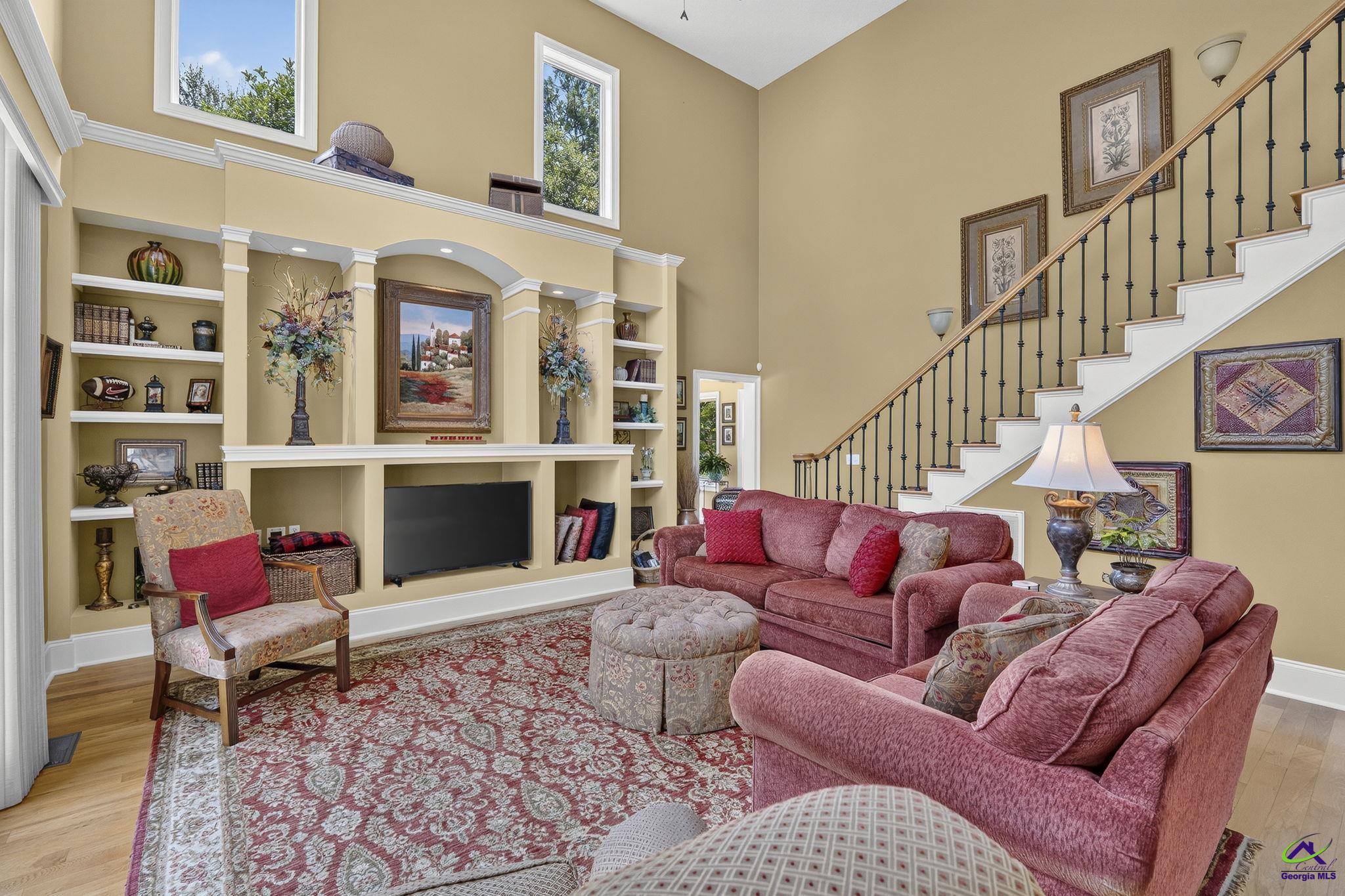 206 Briarmoor Drive