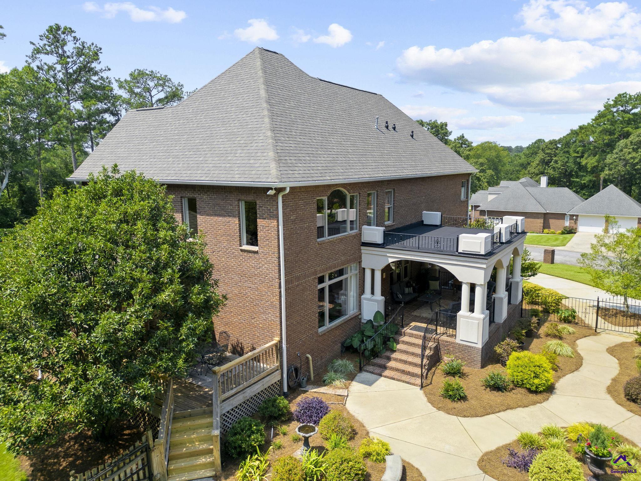 206 Briarmoor Drive