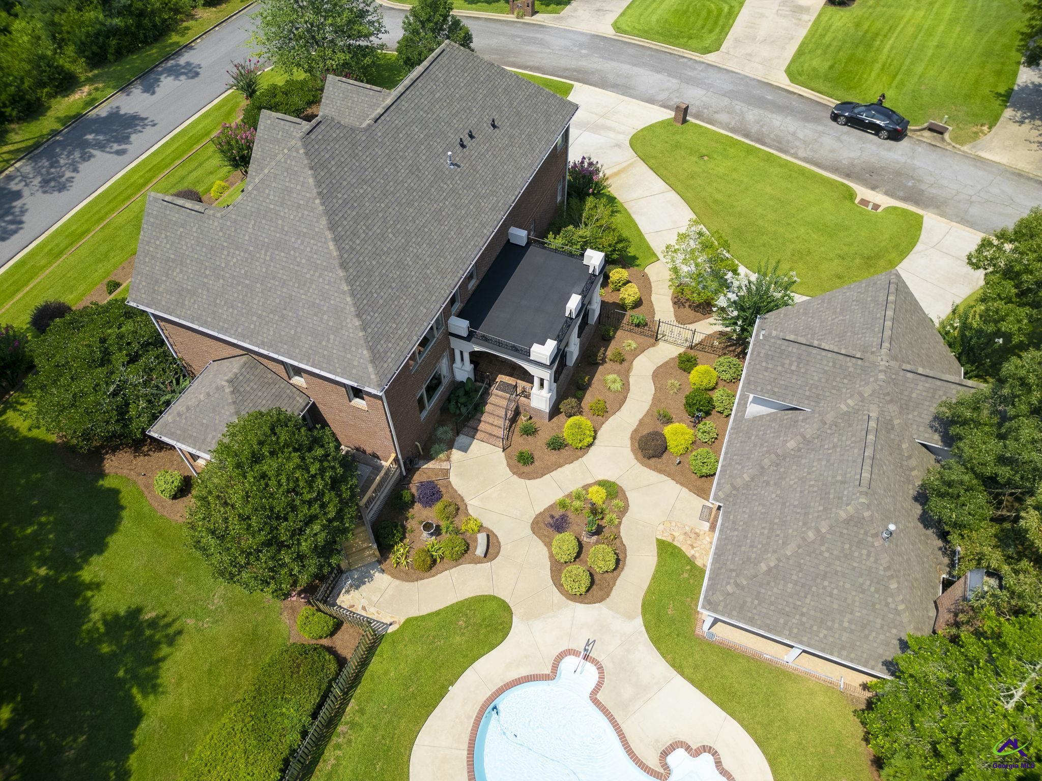 206 Briarmoor Drive