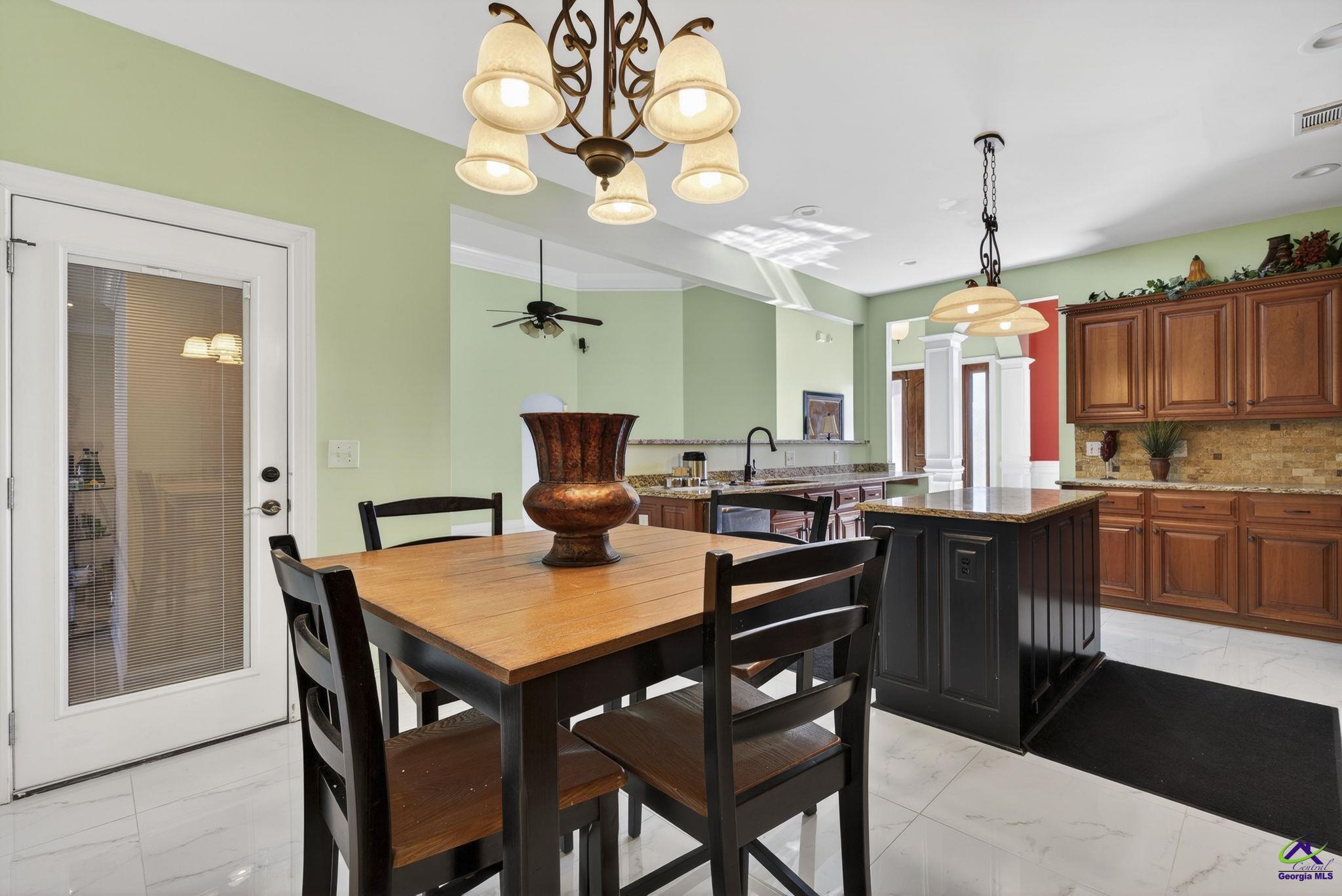 304 Montview Way