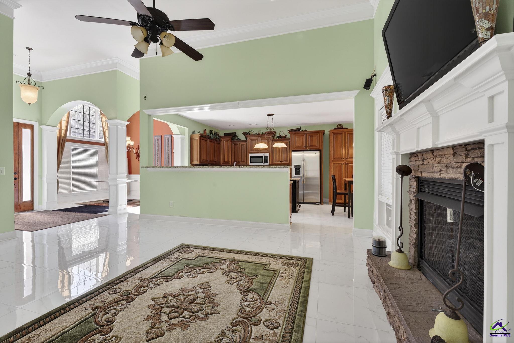 304 Montview Way