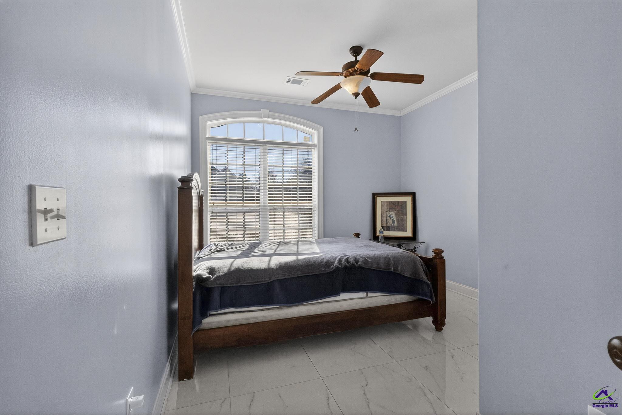 304 Montview Way