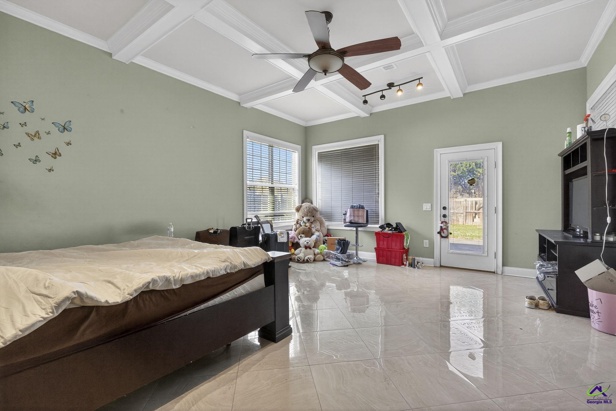 304 Montview Way