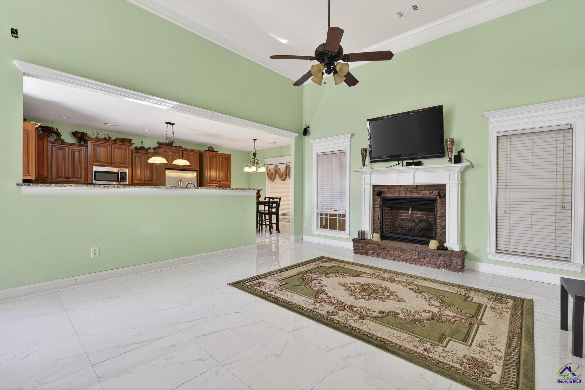 304 Montview Way