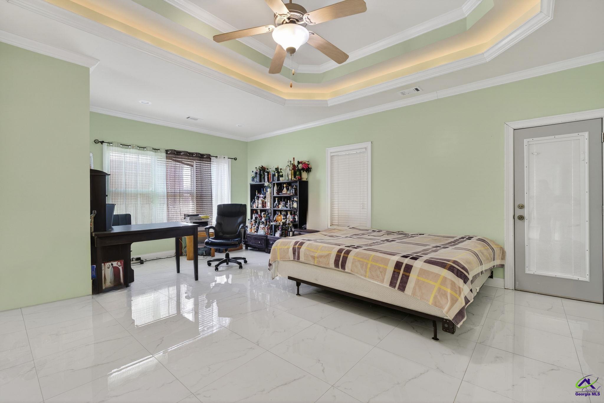 304 Montview Way