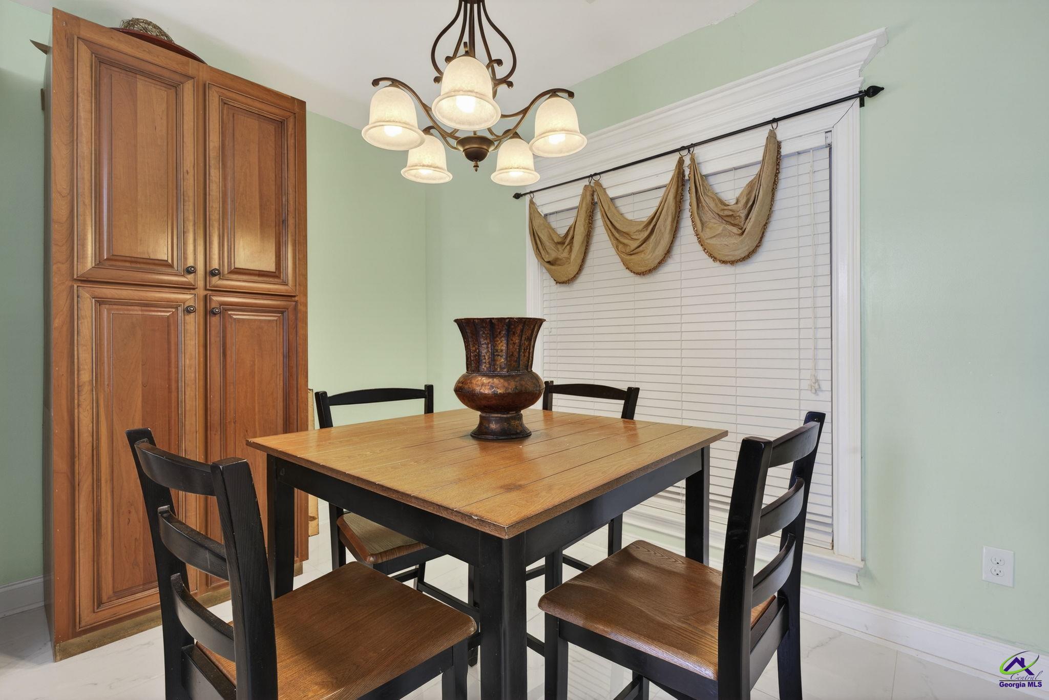 304 Montview Way