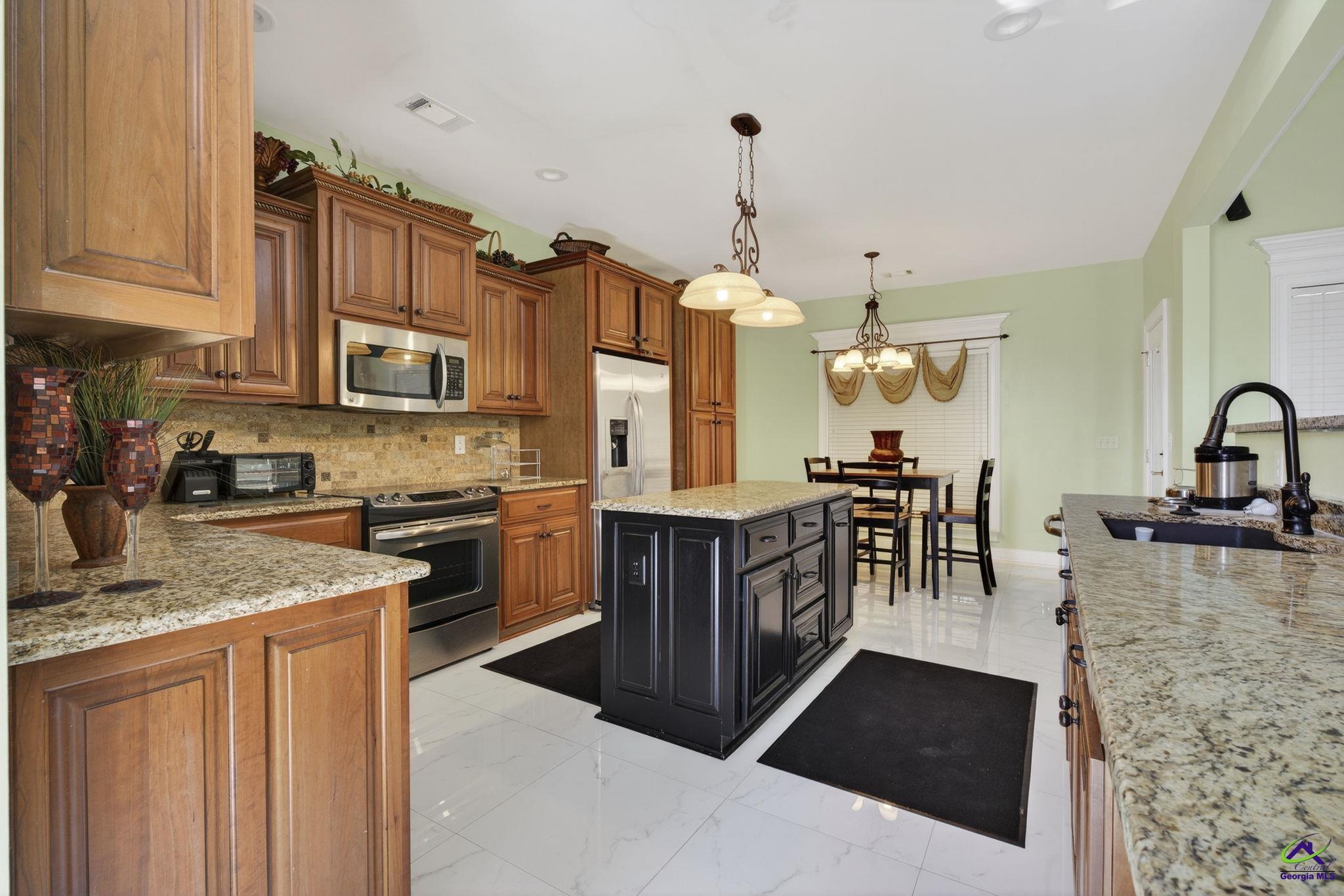 304 Montview Way