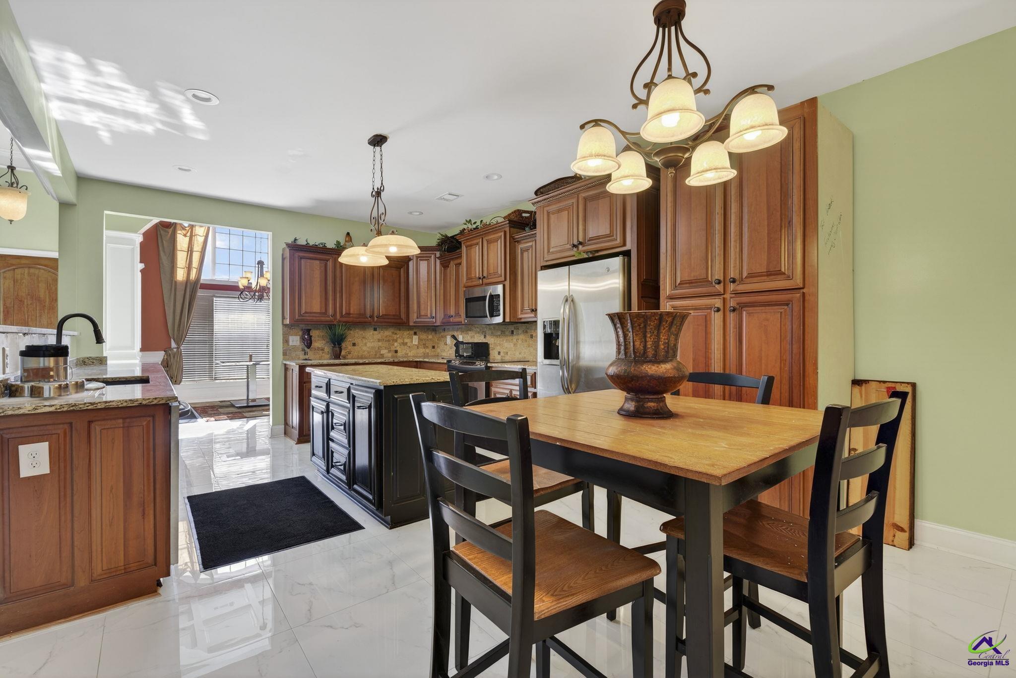 304 Montview Way
