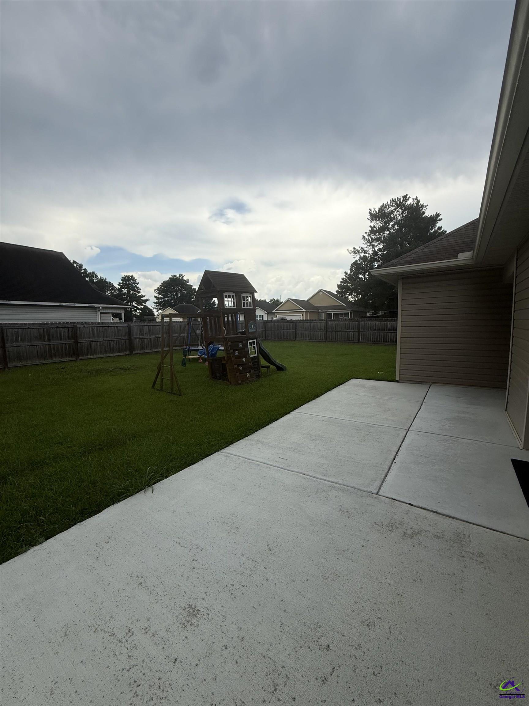 100 Weston Cove