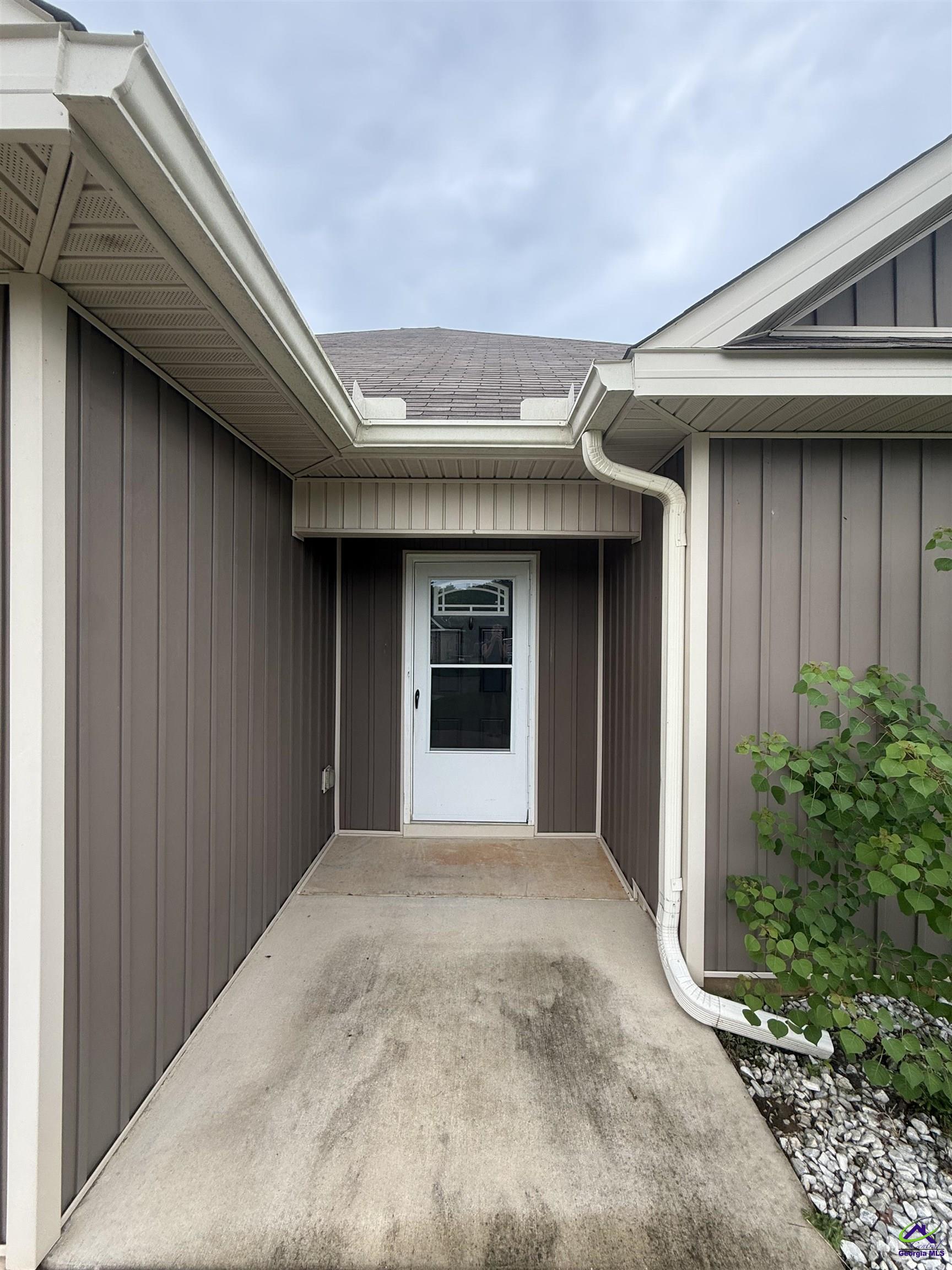 100 Weston Cove