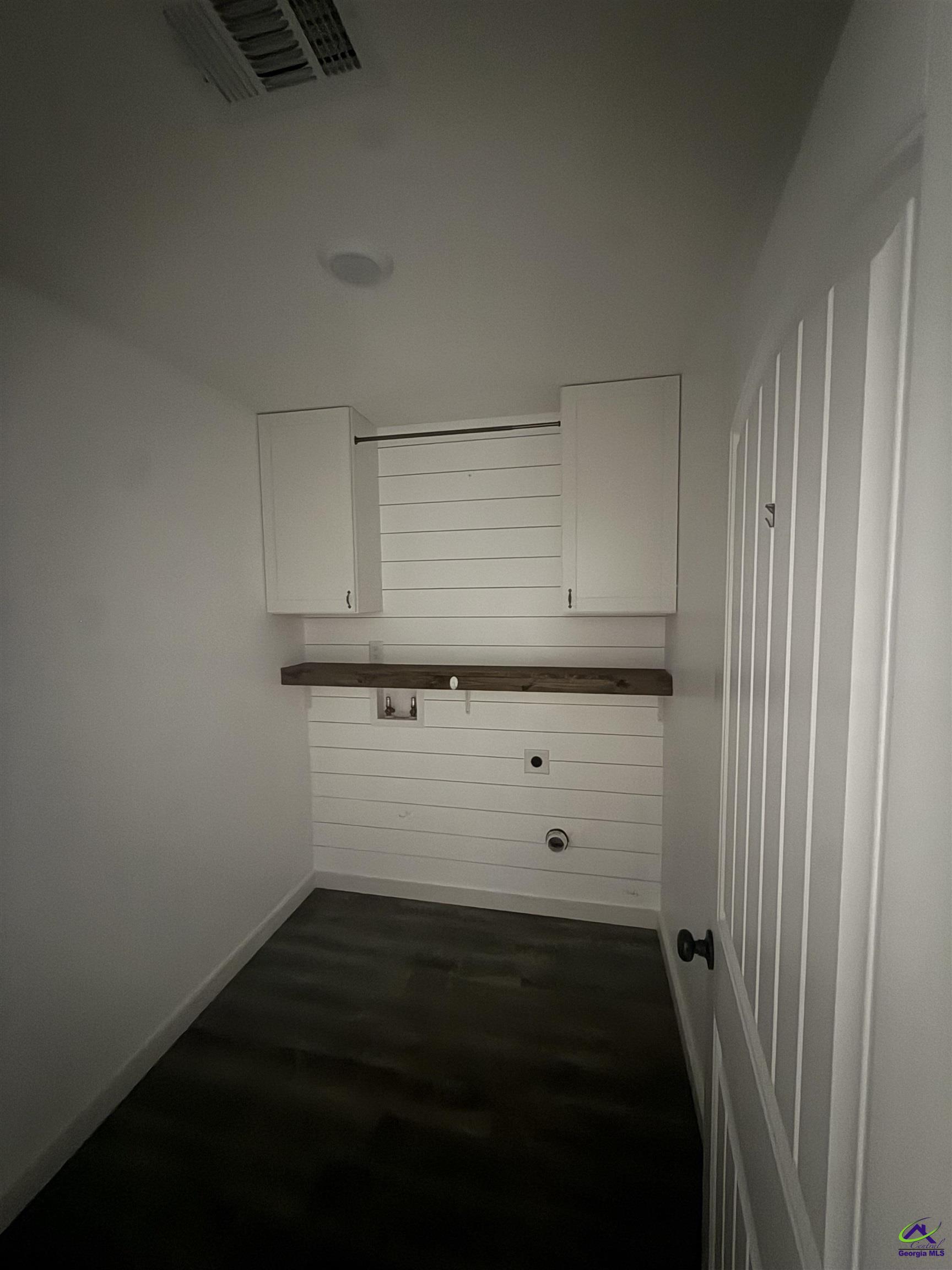 100 Weston Cove