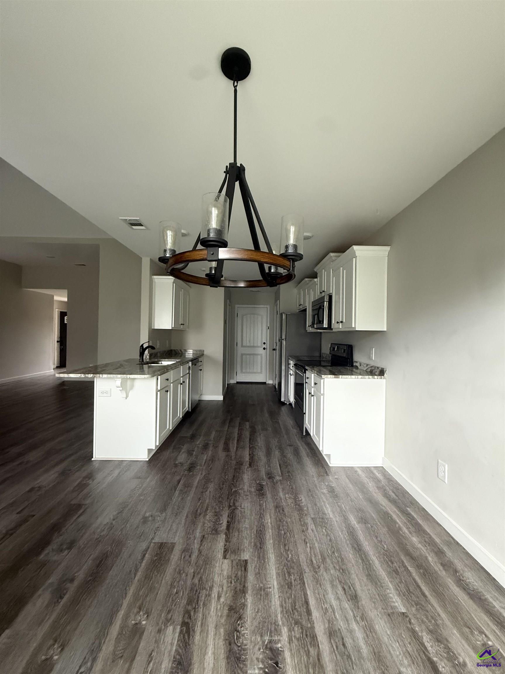 100 Weston Cove