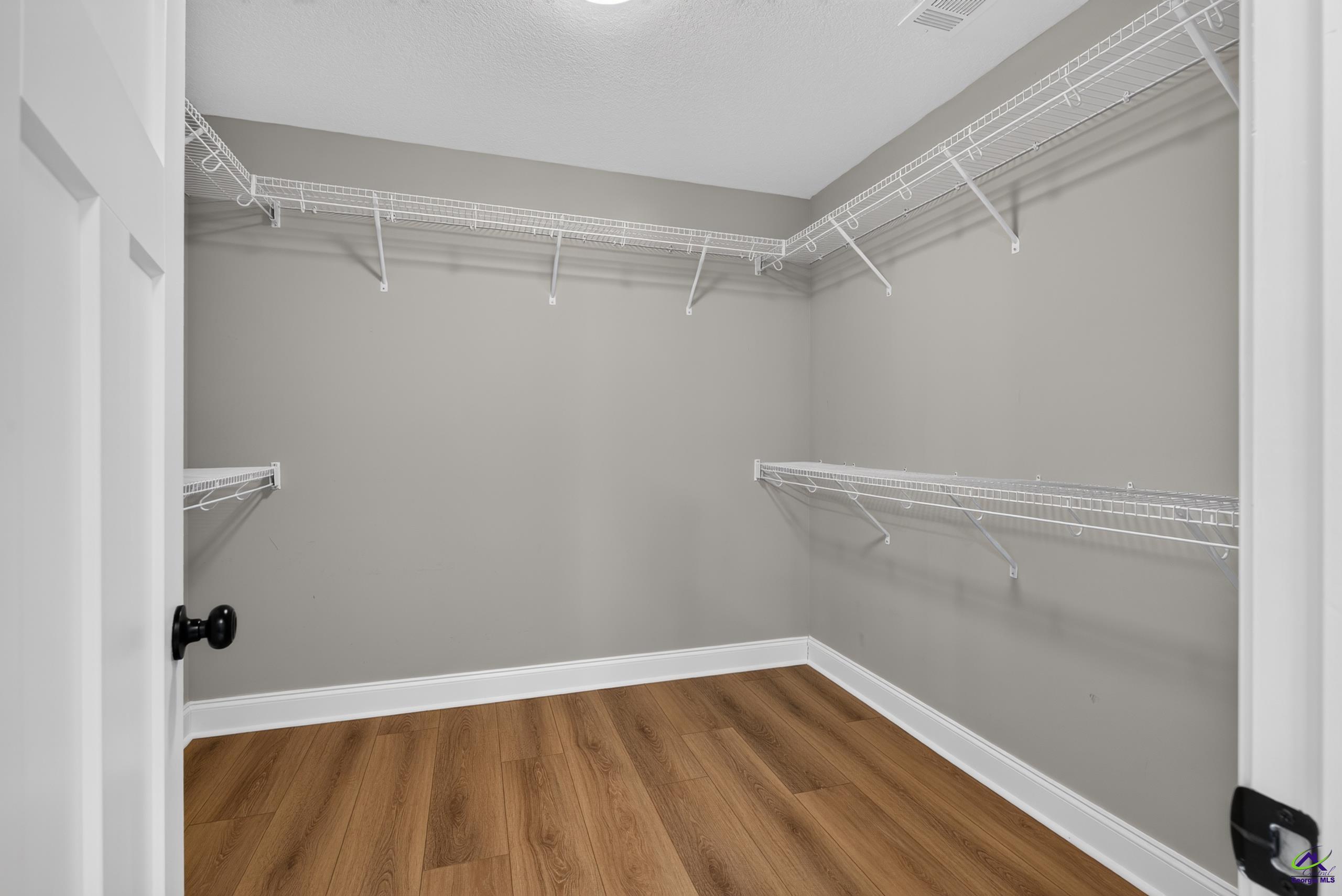 410 Avington Chase